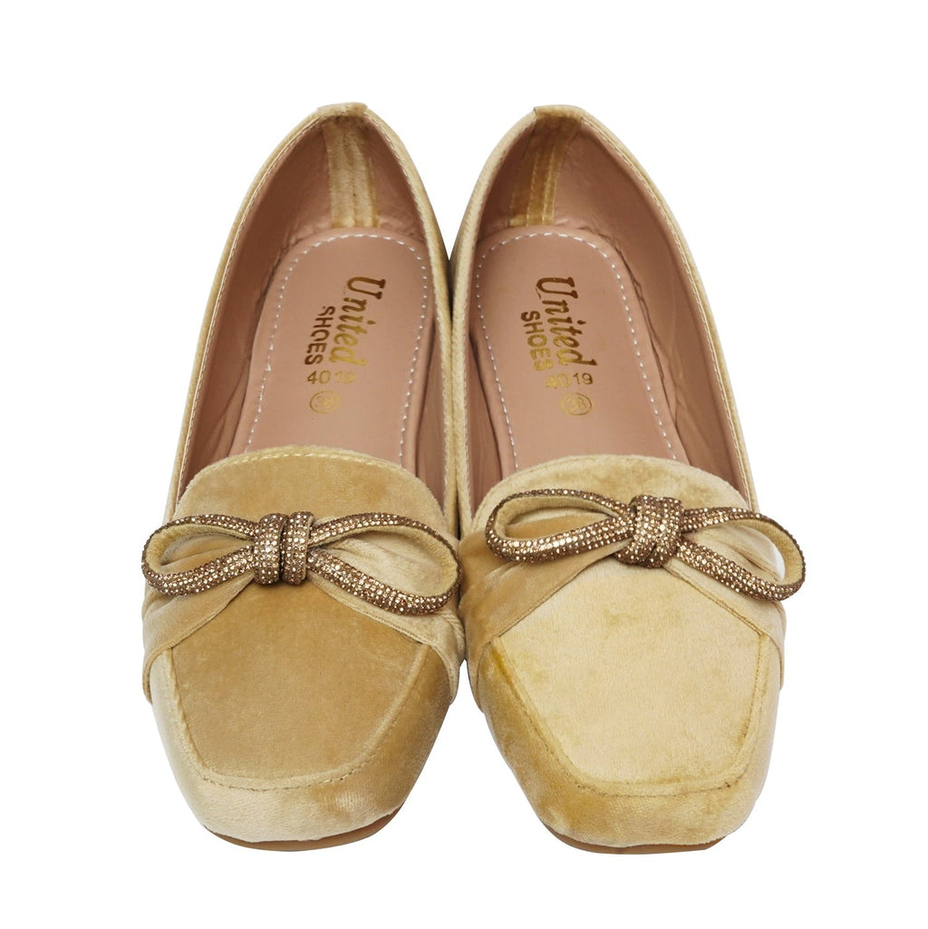 Skin Tie Elegant Pumps - Preego